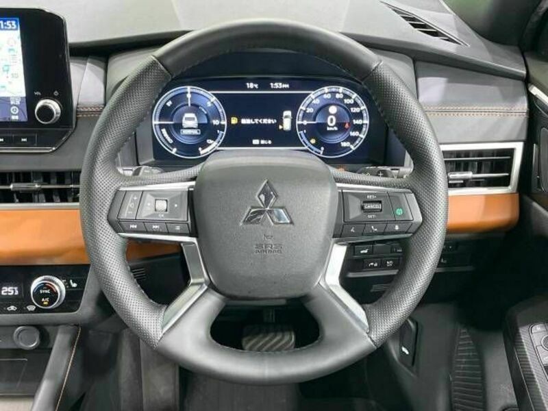 OUTLANDER PHEV-13