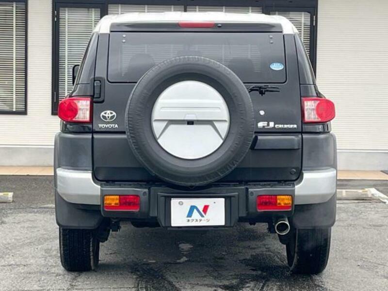 FJ CRUISER-15