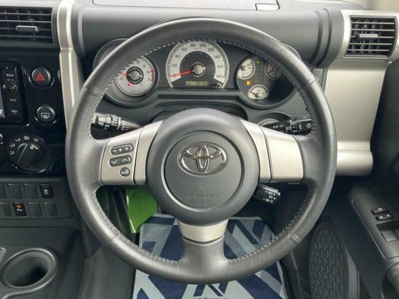 FJ CRUISER-11