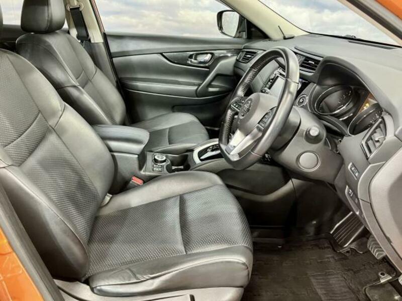 X-TRAIL-7