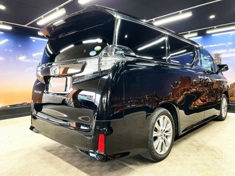 VELLFIRE-11