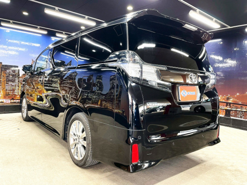 VELLFIRE-12