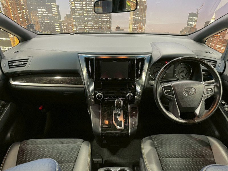 VELLFIRE-1