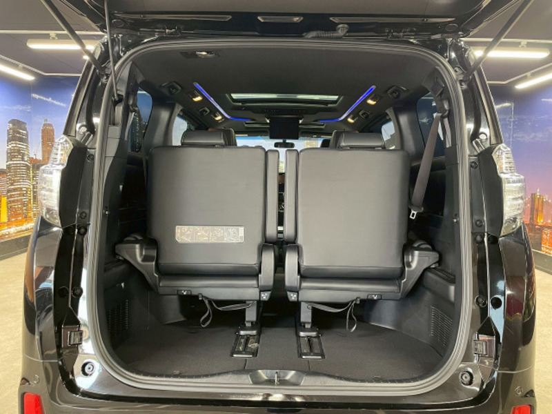 VELLFIRE-6