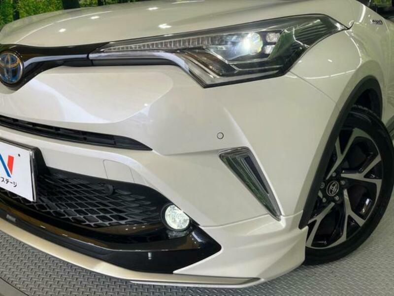 C-HR-11
