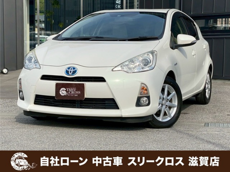 TOYOTA　AQUA