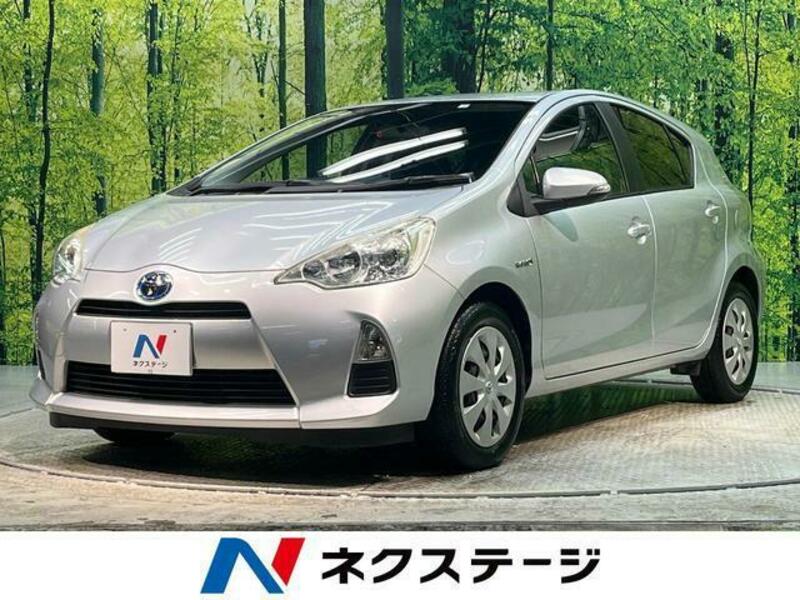 TOYOTA　AQUA