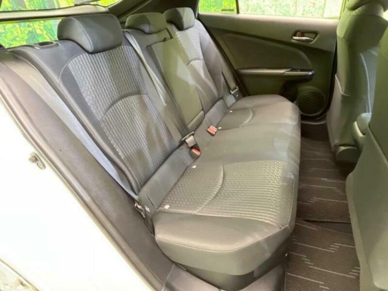 PRIUS-9