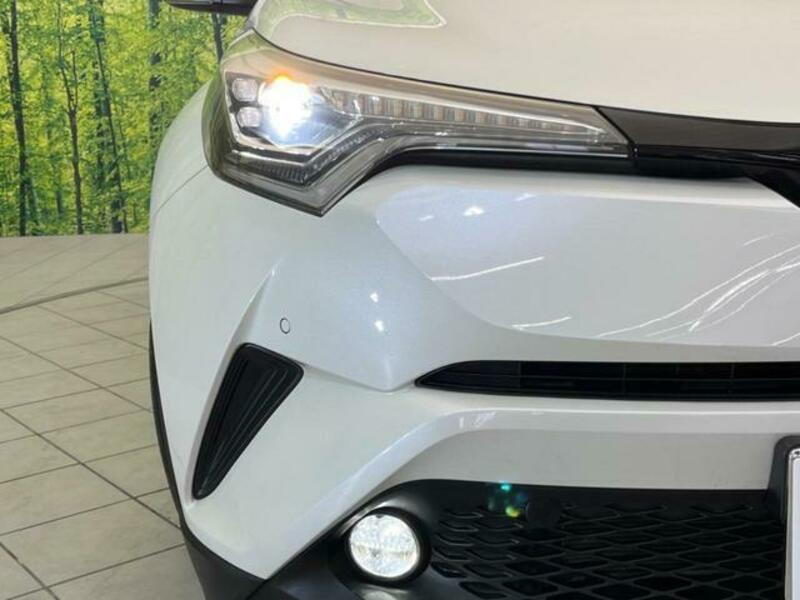 C-HR-12