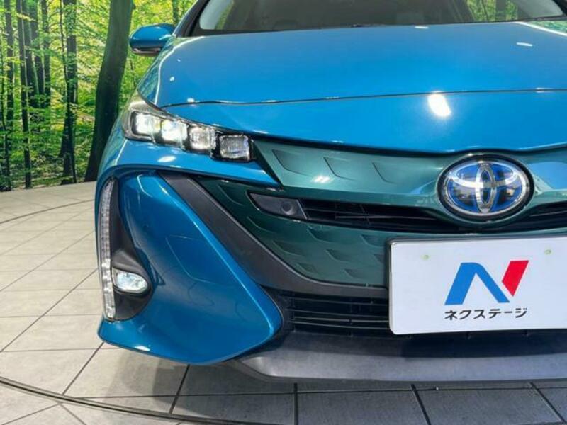 PRIUS PHV-11
