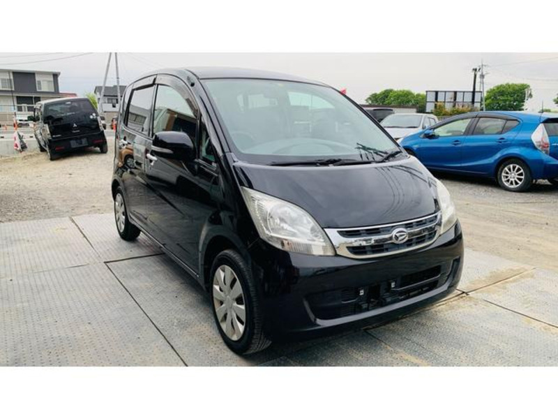 DAIHATSU　MOVE