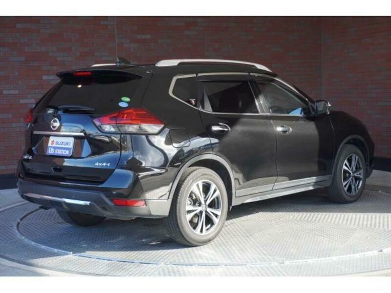 X-TRAIL-1