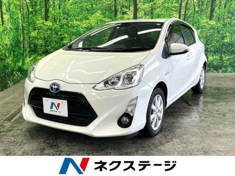 TOYOTA　AQUA