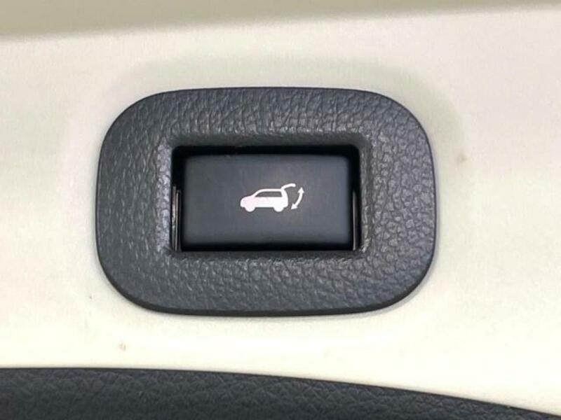 X-TRAIL-7