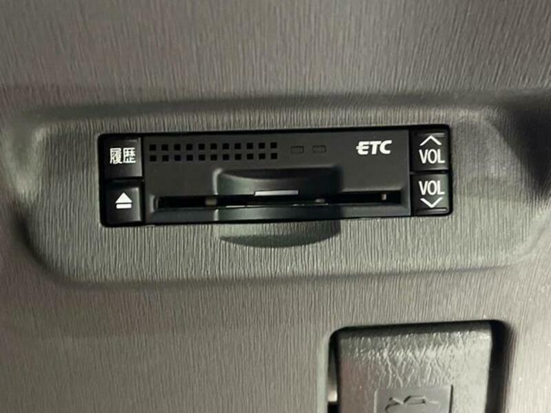 PRIUS-4