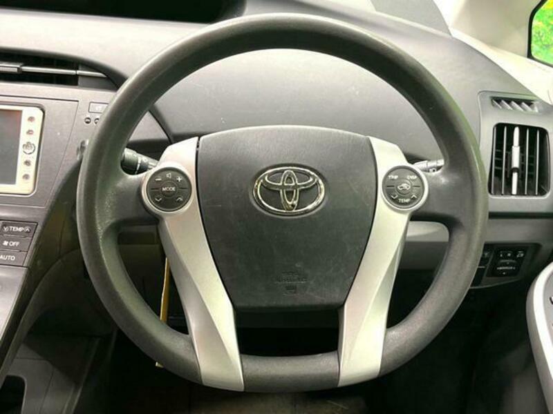 PRIUS-7