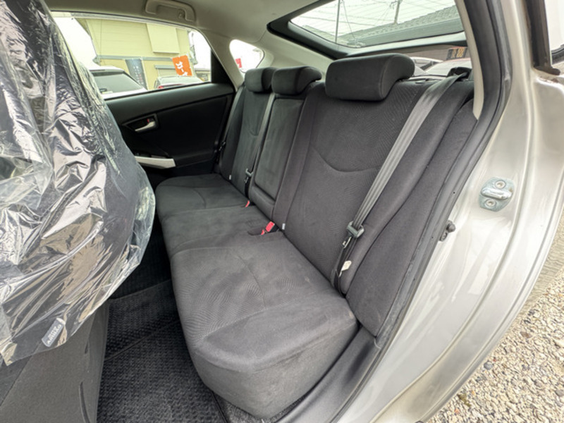 PRIUS PHV-18