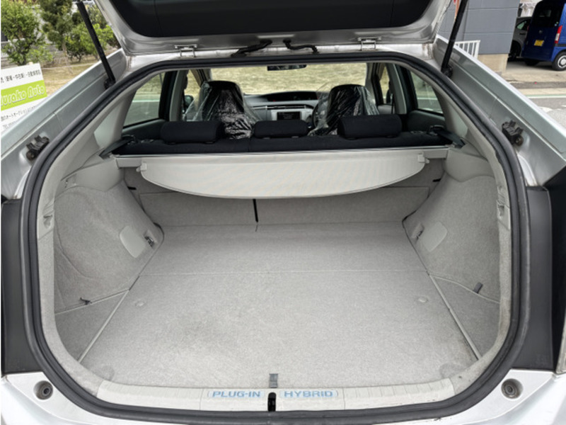 PRIUS PHV-19