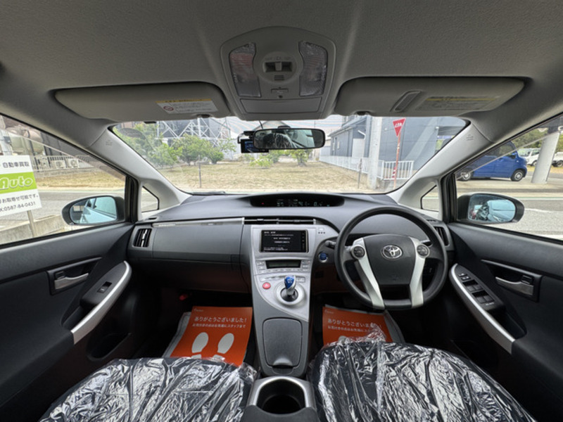 PRIUS PHV-10