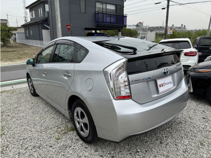 PRIUS PHV-9
