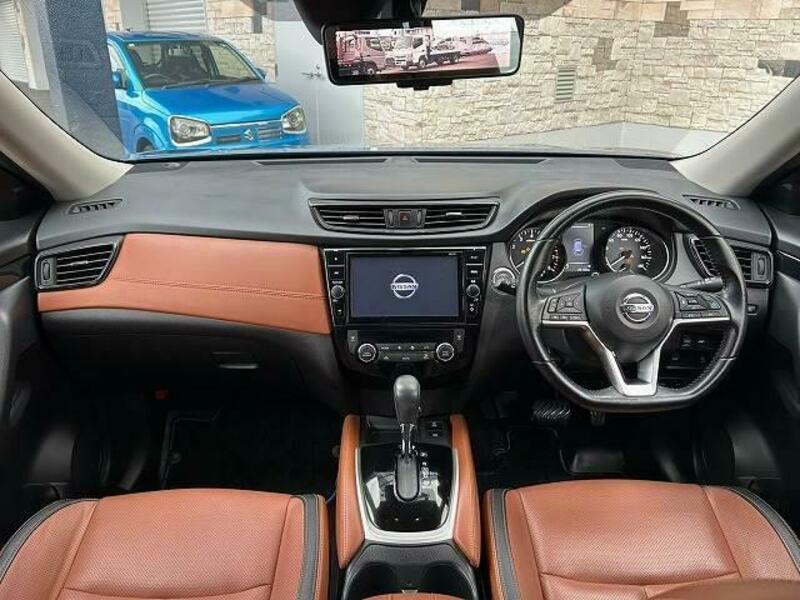 X-TRAIL-1