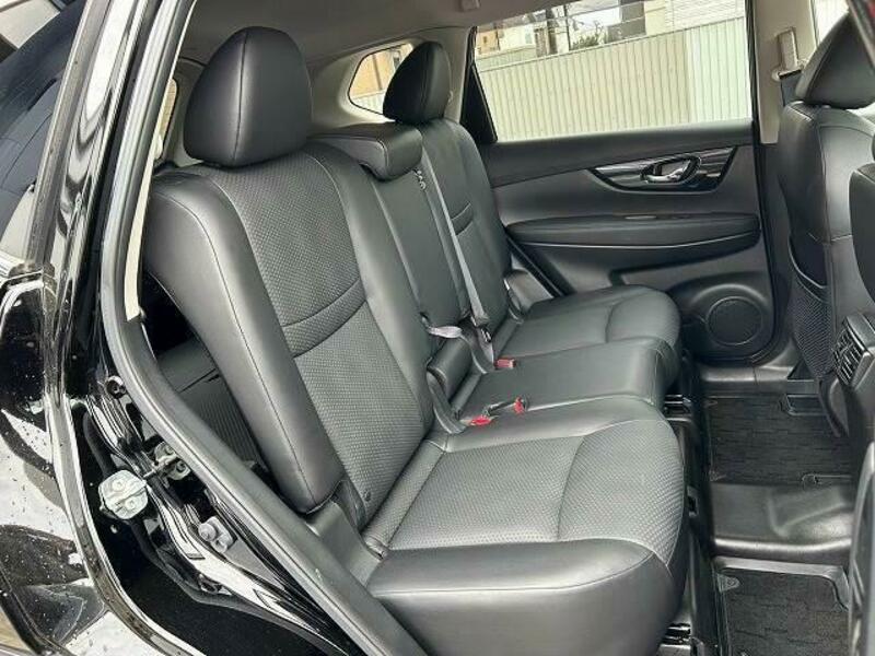 X-TRAIL-5