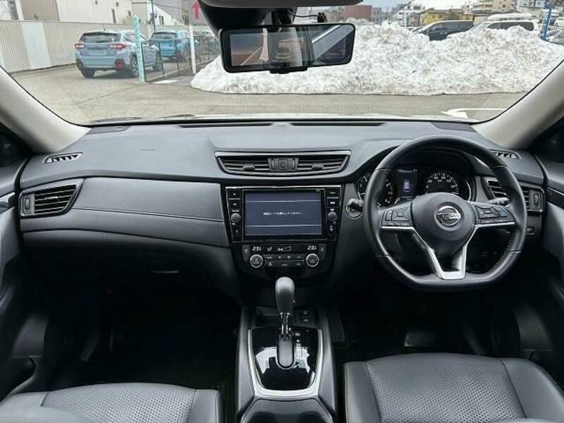 X-TRAIL-1