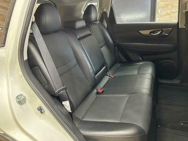 X-TRAIL-5