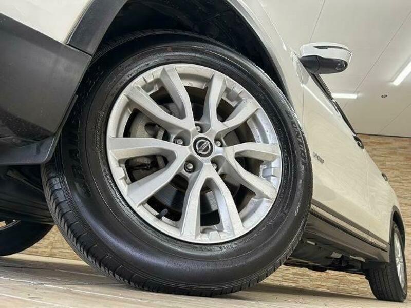X-TRAIL-18
