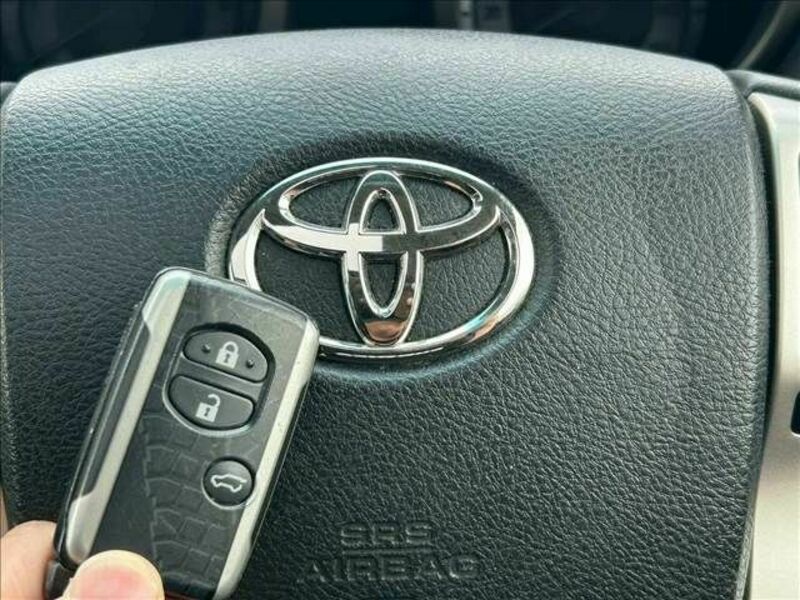 LAND CRUISER PRADO-3