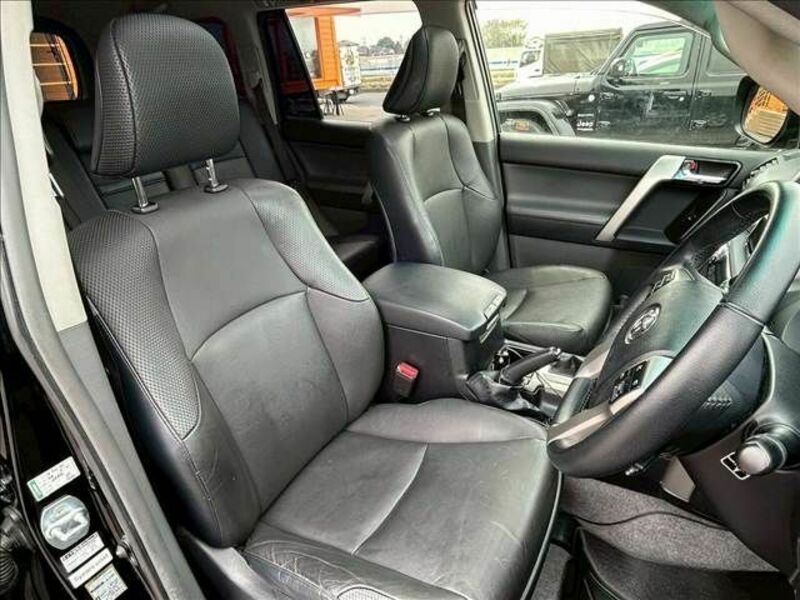LAND CRUISER PRADO-15