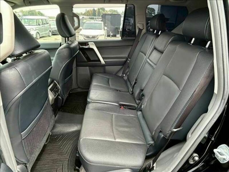 LAND CRUISER PRADO-17
