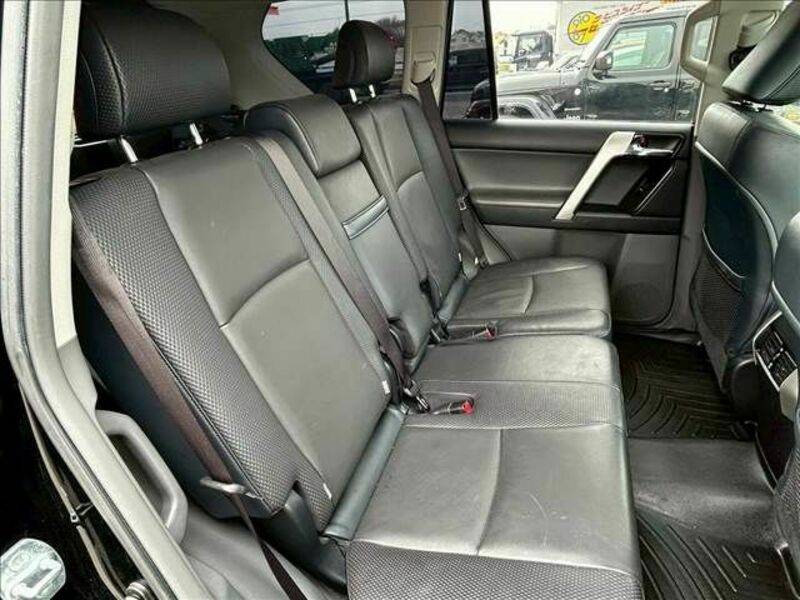 LAND CRUISER PRADO-19