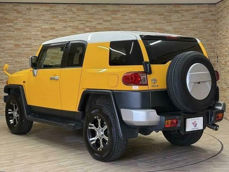 FJ CRUISER-15