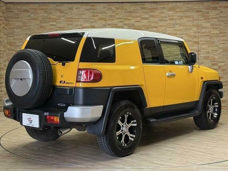 FJ CRUISER-16