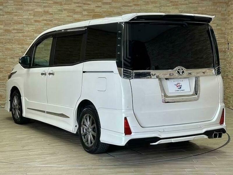 VOXY-16