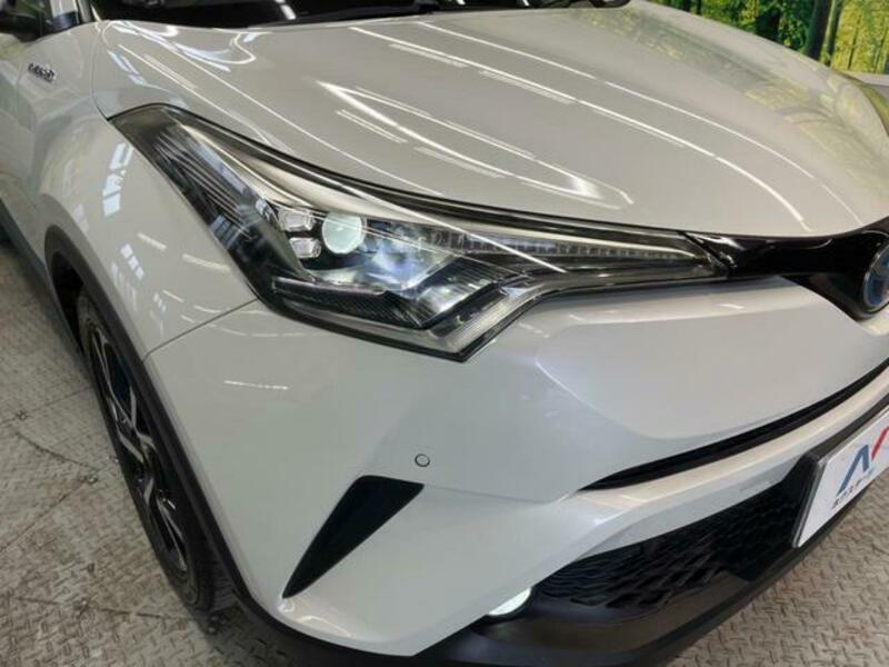 C-HR-11