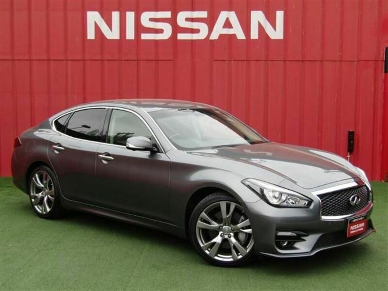 NISSAN　FUGA