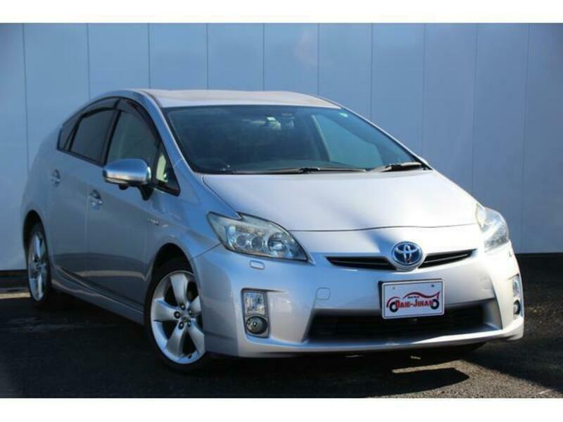 PRIUS-8