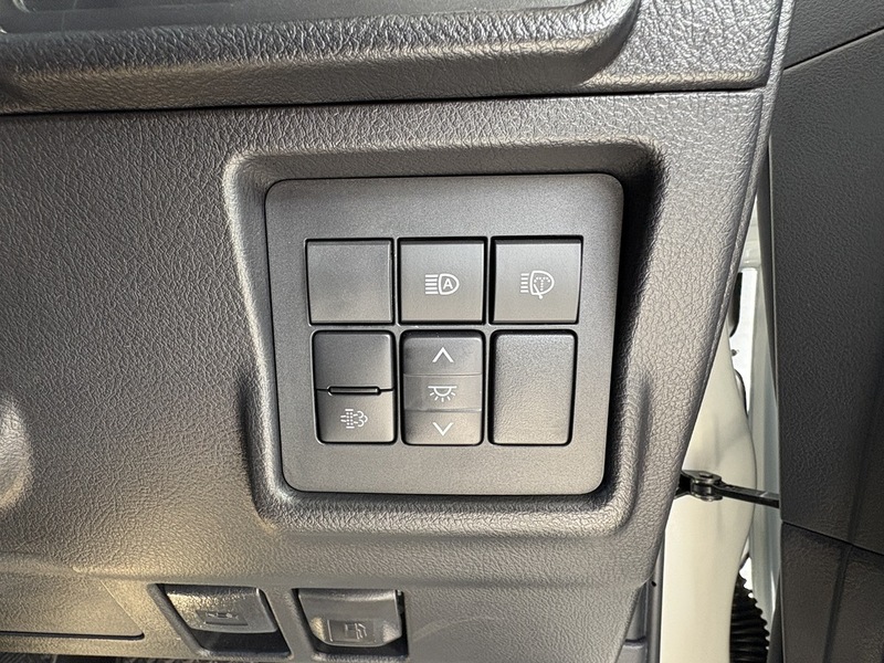 LAND CRUISER PRADO-16