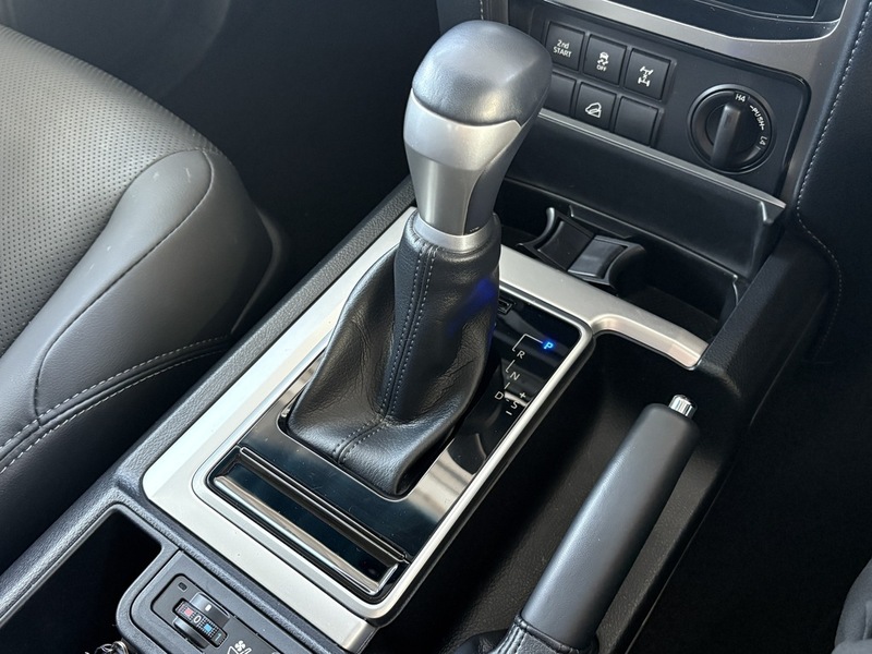 LAND CRUISER PRADO-23