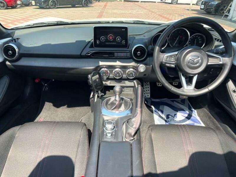 ROADSTER-1