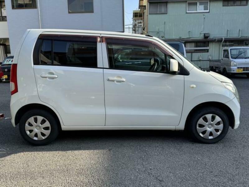WAGON R-3