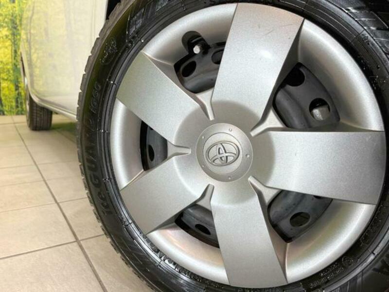 SIENTA-12