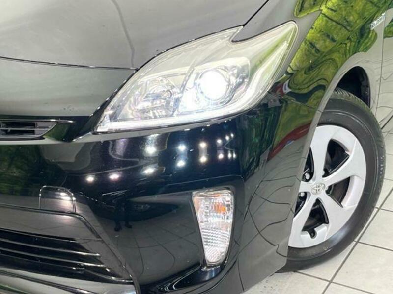 PRIUS-11