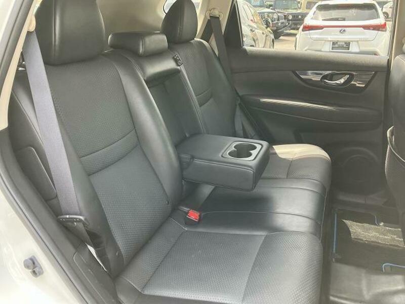 X-TRAIL-5
