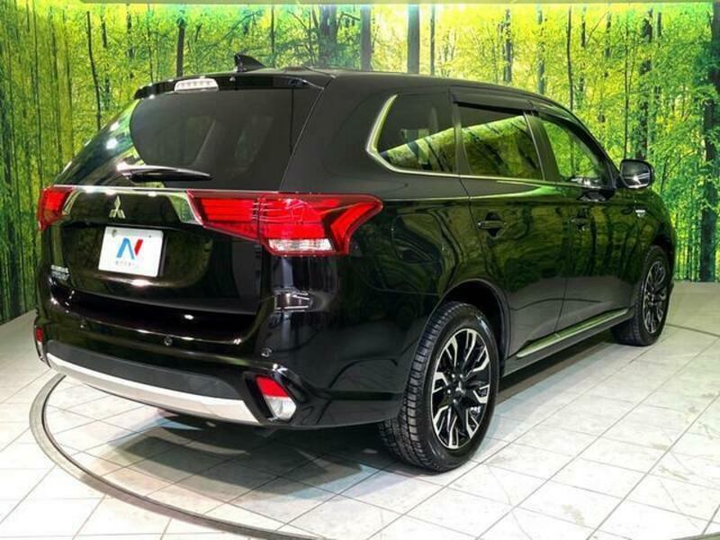 OUTLANDER PHEV