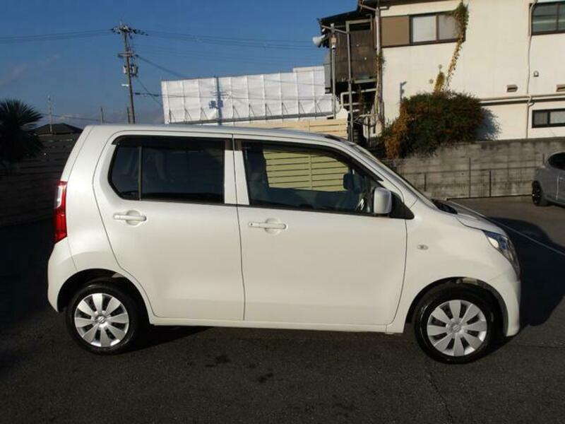 WAGON R-3