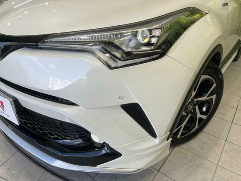 C-HR-12