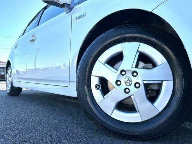 PRIUS-12